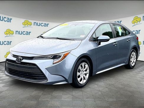 Used 2024 Toyota Corolla LE FWD image 3