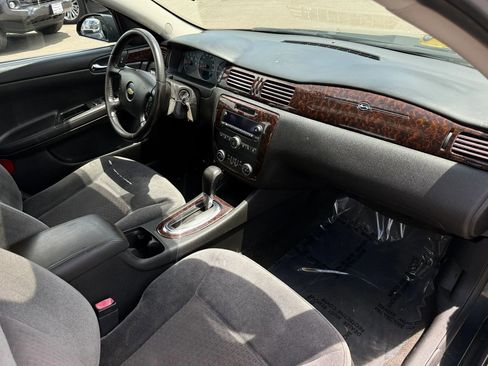 Used 2013 Chevrolet Impala LT w/ LT Sunroof Package FWD image 21