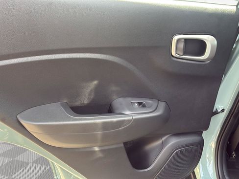 Used 2026 Hyundai Venue SEL FWD image 22