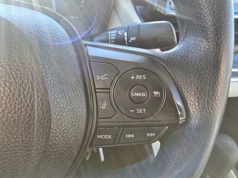 Used 2022 Toyota Corolla LE image 20