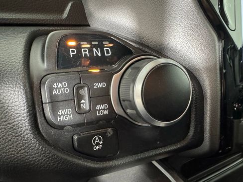 Used 2023 RAM 1500 Big Horn AWD/4WD image 31