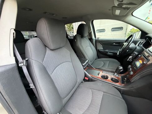 Used 2014 Chevrolet Traverse LT FWD image 36
