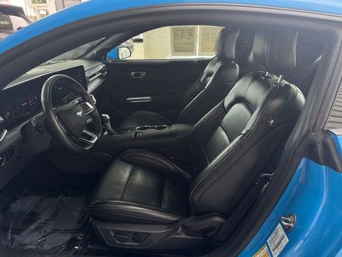Used 2024 Ford Mustang Premium image 23