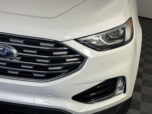 Used 2021 Ford Edge Titanium image 9