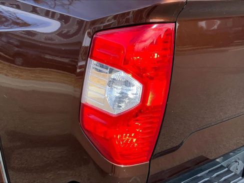 Used 2015 Toyota Tundra Platinum image 28