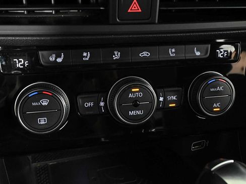 Used 2020 Volkswagen Jetta SEL Premium FWD image 29
