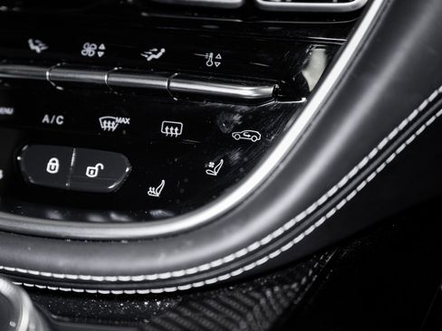 Used 2023 Aston Martin DBX 707 image 36