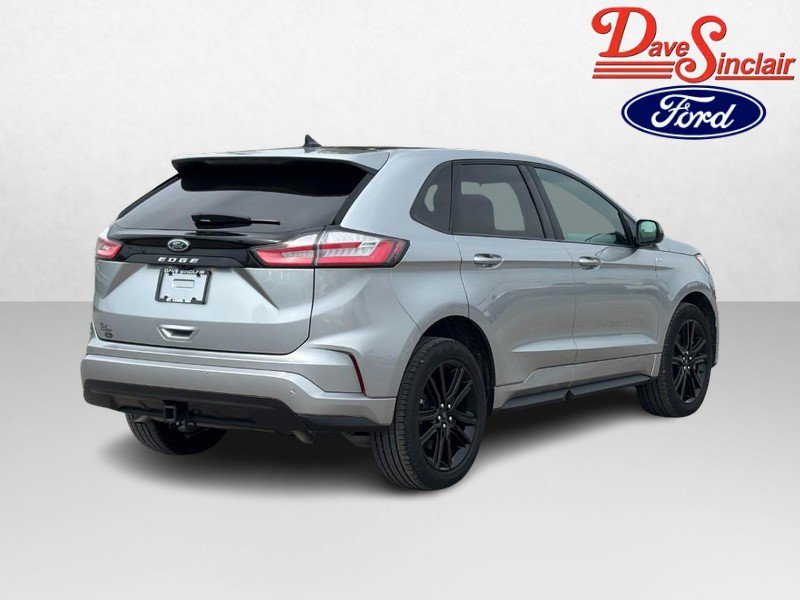 Used 2024 Ford Edge ST-Line w/ Class II Trailer Tow Package AWD/4WD image 7