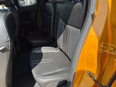 Used 2022 Ford Ranger Lariat w/ Equipment Group 501A High image 12