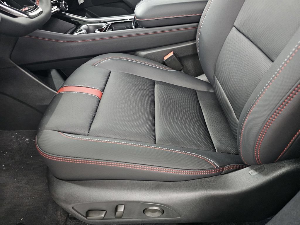 New 2026 Chevrolet Traverse RS FWD image 14