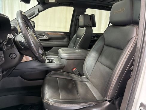 Used 2021 Chevrolet Tahoe High Country w/ Premium Package image 5