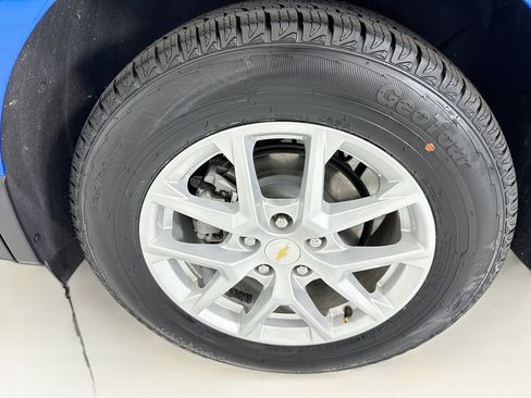 Used 2024 Chevrolet Equinox LS FWD image 29