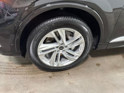 Certified 2023 Audi Q7 3.0T Premium Plus AWD/4WD image 9