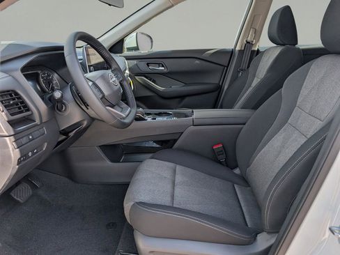 New 2026 Nissan Rogue SV FWD image 11