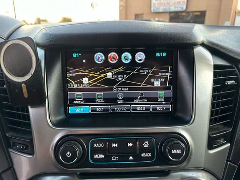 Used 2019 Chevrolet Suburban LT RWD image 42