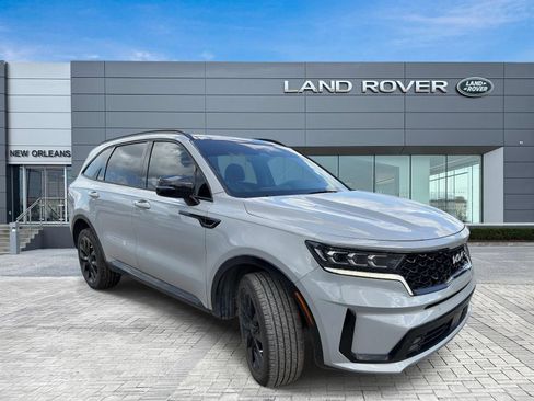 Used 2023 Kia Sorento SX AWD/4WD image 5