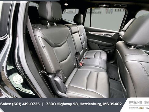 Used 2024 Cadillac XT6 Luxury FWD image 20