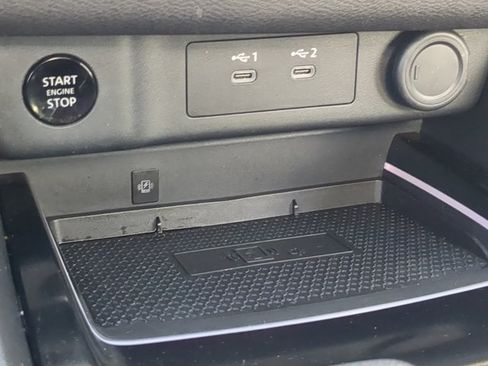 Certified 2025 Nissan Rogue SL w/ Tech Package FWD image 22