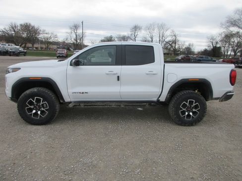 New 2026 GMC Canyon AT4X image 10