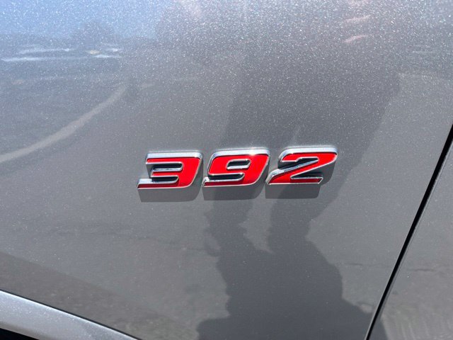 Used 2018 Dodge Durango SRT w/ Technology Group AWD/4WD image 15
