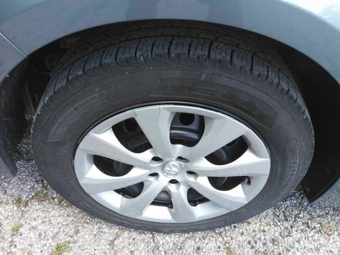 Used 2023 Toyota Corolla LE FWD image 6