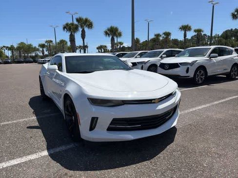 Used 2017 Chevrolet Camaro LT image 5