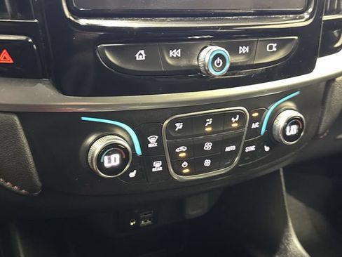 Certified 2023 Chevrolet Traverse RS w/ LPO, Floor Liner Package AWD/4WD image 24