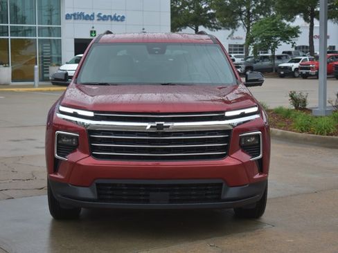New 2026 Chevrolet Traverse LT w/ Driver Confidence Package FWD image 2