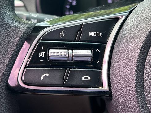 Used 2020 Kia Optima LX FWD image 25
