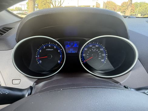 Used 2012 Hyundai Tucson Limited w/ Premium Pkg FWD image 14