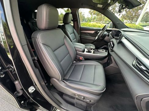 Used 2025 Buick Enclave Preferred FWD image 26