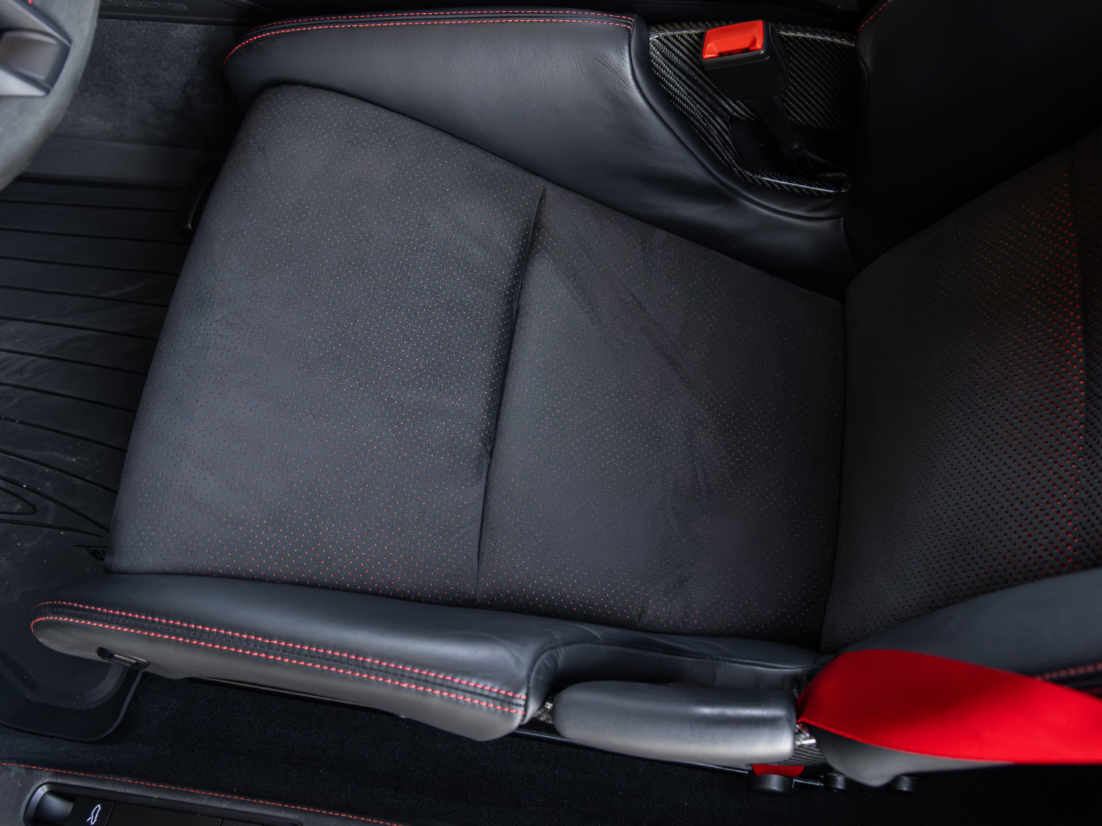 Certified 2025 Porsche 911 GT3 RS RWD image 41