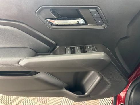 Used 2024 Chevrolet Colorado LT w/ LT Convenience Package II AWD/4WD image 18
