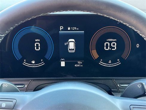 Certified 2025 Hyundai Kona SEL image 12