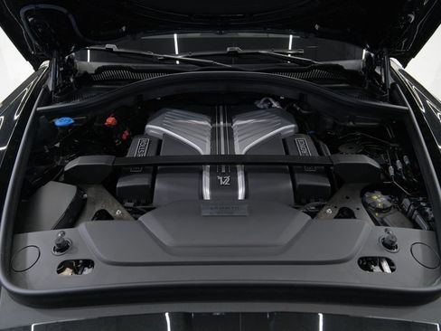 Used 2025 Rolls-Royce Cullinan image 60