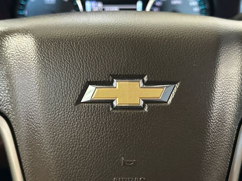 Used 2015 Chevrolet Silverado 1500 High Country w/ High Country Premium Package AWD/4WD image 34