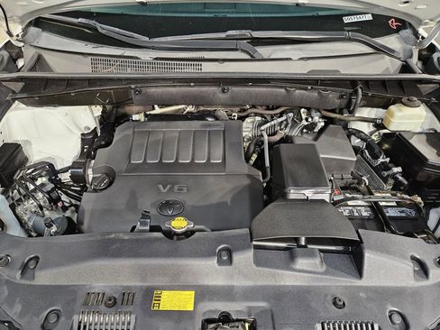 Used 2015 Toyota Highlander Limited FWD image 19