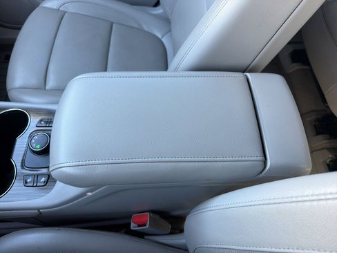 Used 2020 GMC Acadia SLT image 24