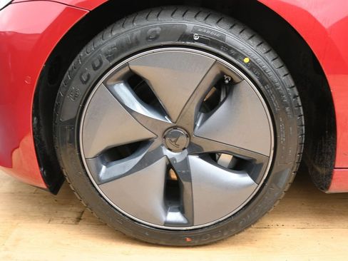 Used 2022 Tesla Model 3 RWD image 11