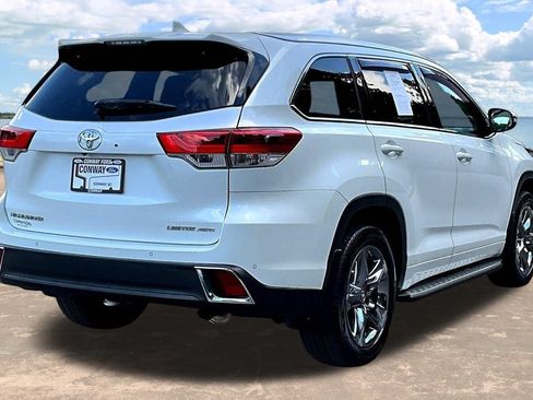 Used 2019 Toyota Highlander Limited Platinum AWD/4WD image 8