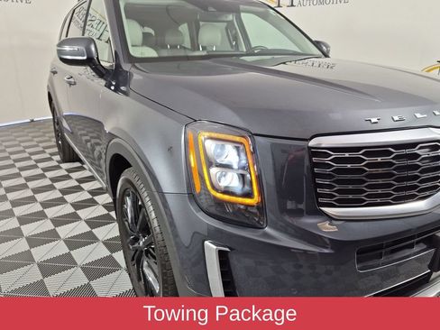 Used 2020 Kia Telluride SX w/ SX Prestige Package AWD/4WD image 11
