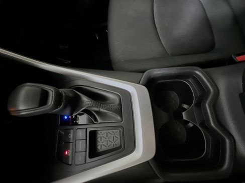 Used 2020 Toyota RAV4 XLE w/ Convenience Package image 25