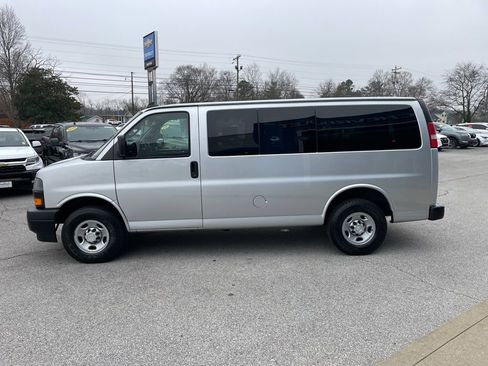 Used 2020 Chevrolet Express 2500 LS w/ Driver Convenience Package image 42