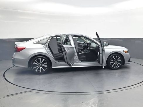 Used 2024 Honda Civic EX image 40