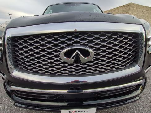 Used 2024 INFINITI QX80 Luxe w/ Cargo Package image 3