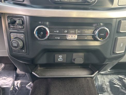 Used 2022 Ford F150 XLT w/ Equipment Group 301A Mid image 30