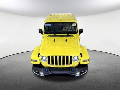 Used 2023 Jeep Wrangler Unlimited Sahara w/ Cold Weather Group AWD/4WD image 2