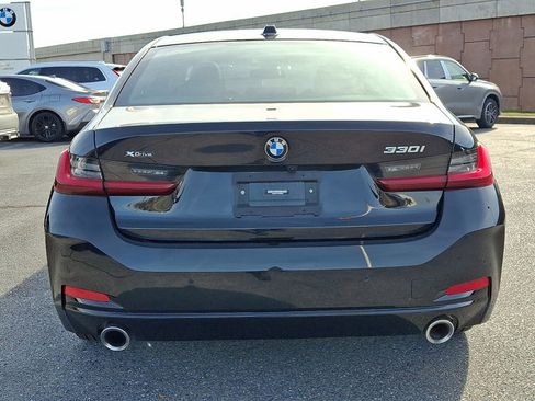 Certified 2023 BMW 330i xDrive Sedan w/ Driving Assistance Package image 5