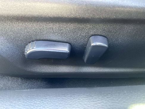 Used 2024 Nissan Altima 2.5 SV FWD image 24