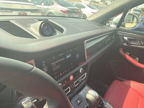 Used 2026 Porsche Macan GTS AWD/4WD image 11